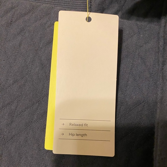 All In Motion Quilted Hip Length Sweatshirt w/ Kangaroo Pocket NWT - Picture 5 of 6